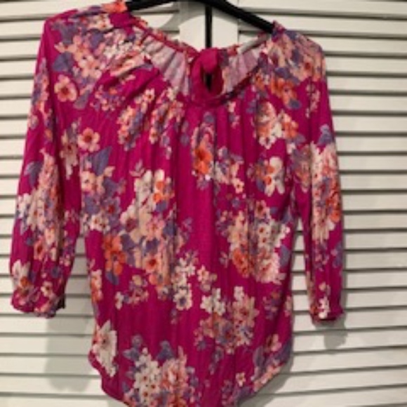 Peasant Style Blouse, Lauren Conrad, Sized at XS is blousey cut flows like Small - Picture 1 of 5